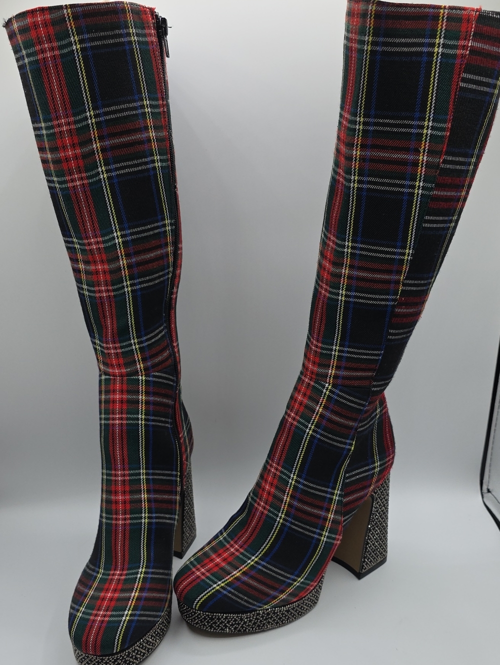 Betsey Johnson Valeria Red & Black Plaid Knee-high Fashion Boots Size 8.5M